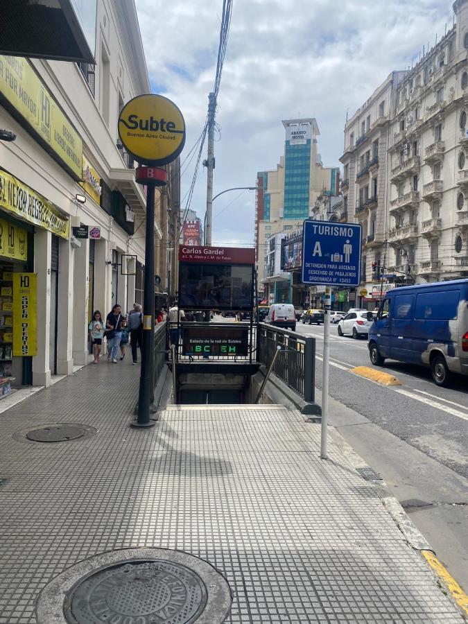 Avenida Corrientes Y Billinghurst A Metros De Abasto Shopping Μπουένος Άιρες Εξωτερικό φωτογραφία